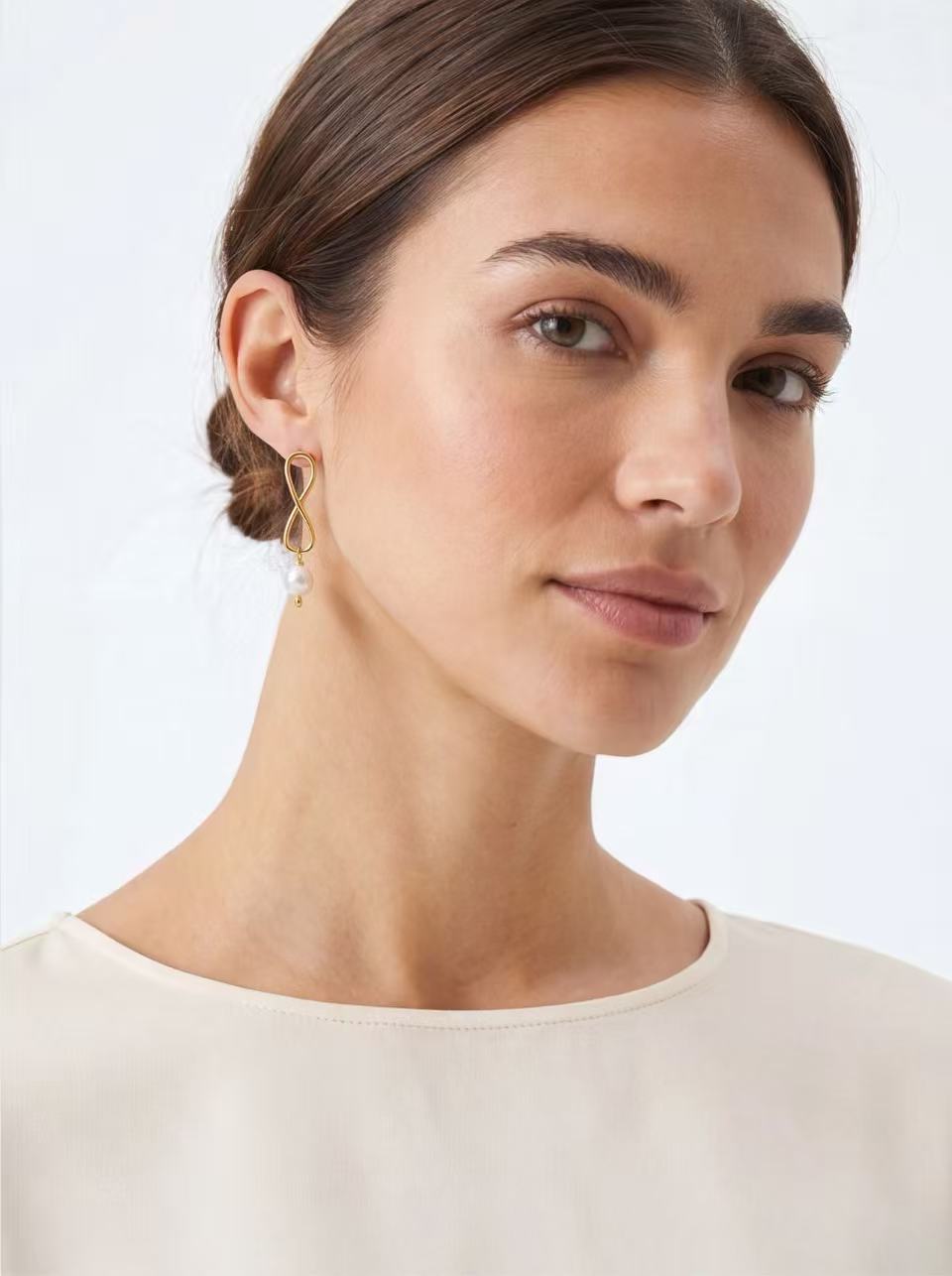 Eterna Infinity Pearl Drop Earrings – Gold or Silver