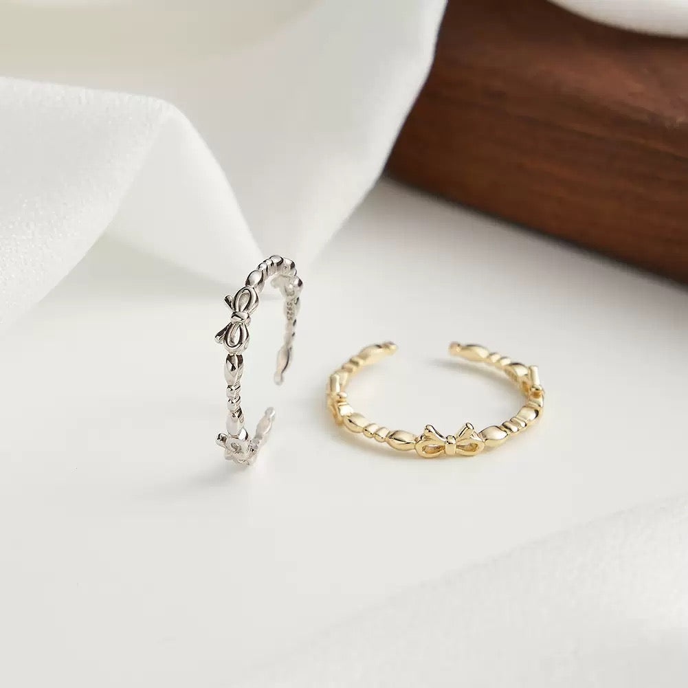 Petite Ribbon Twist Adjustable Ring