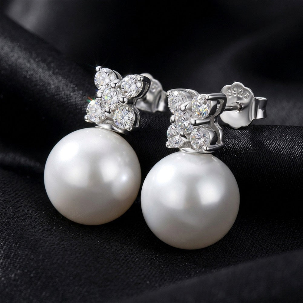 Petal Spark Shell Pearl Stud Earrings