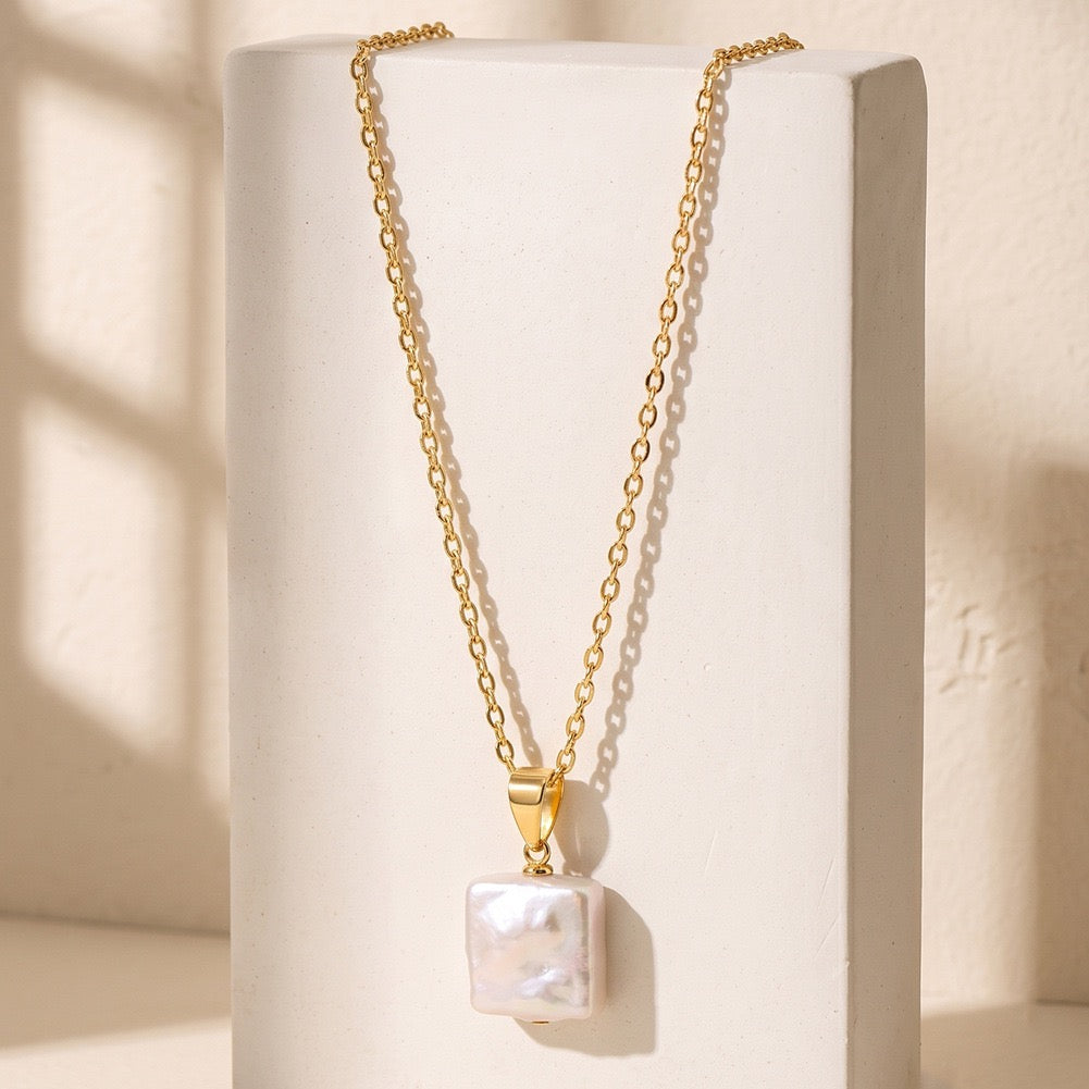 Lumi Keepsake Pearl Pendant Necklace