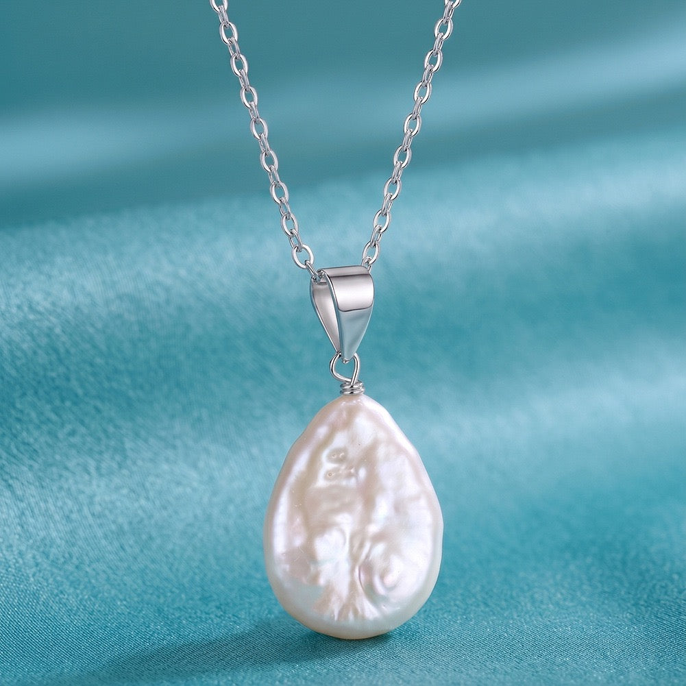Tide Keepsake Pearl Pendant Necklace