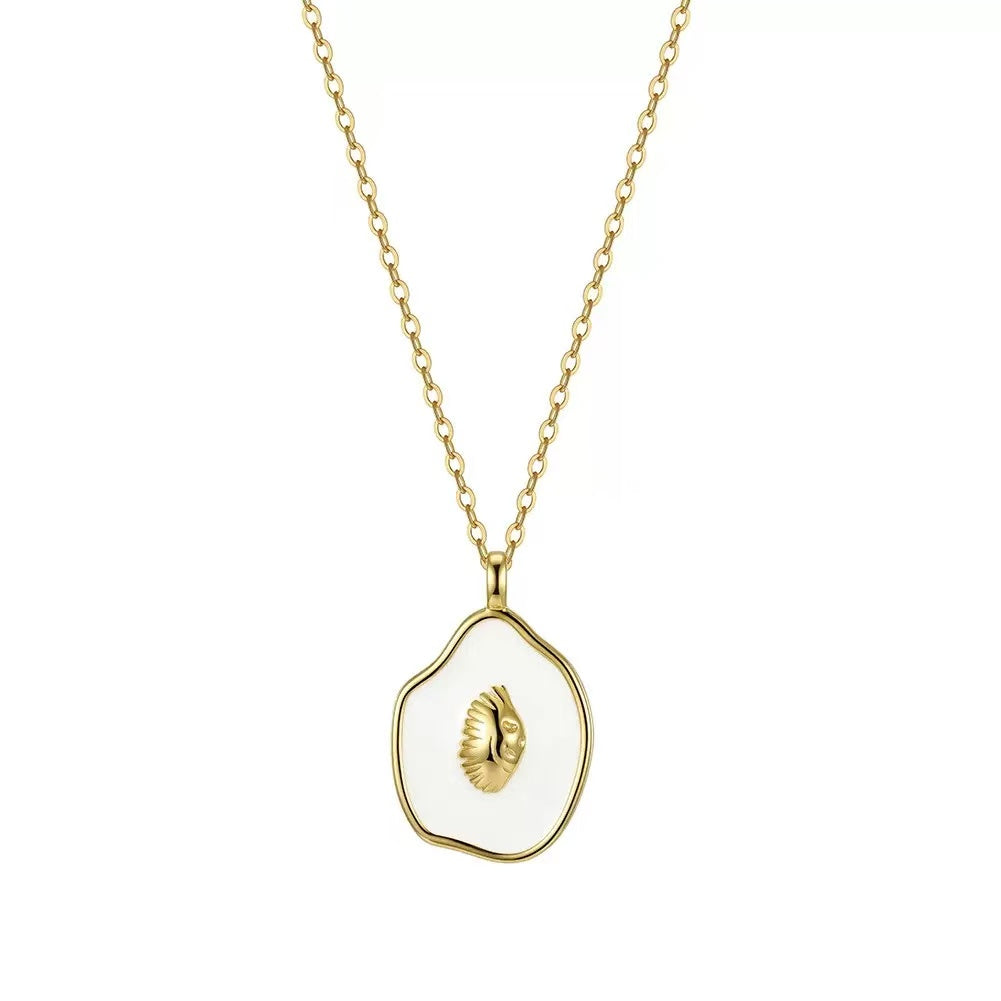 White Seashell Pendant Necklace