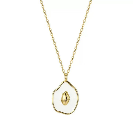 White Seashell Pendant Necklace