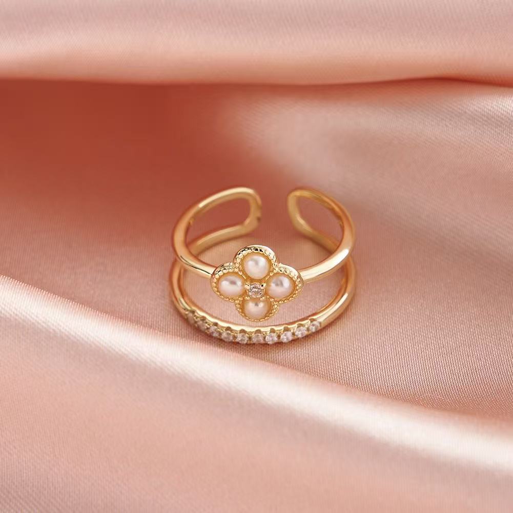 Lucky Clover Pearl Open Ring