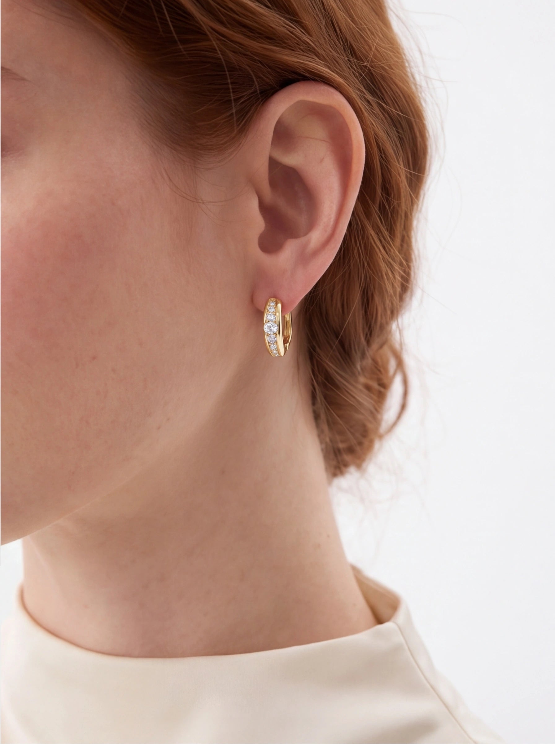 Graduated Moissanite Huggie Hoops