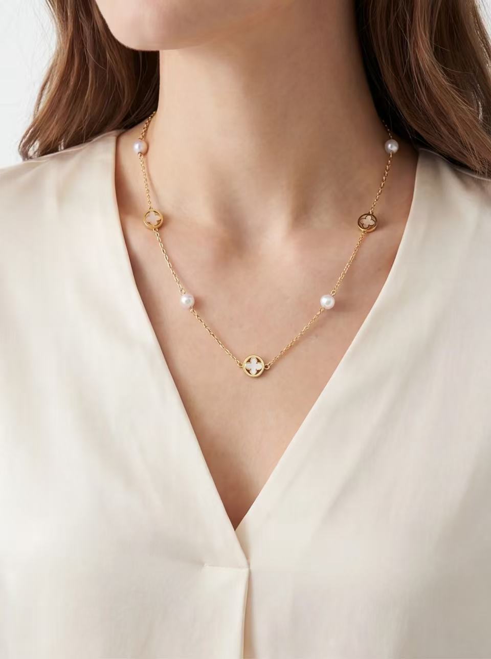 Four Leaf Clover Pearl Pendant Necklace product photo by Starlight
