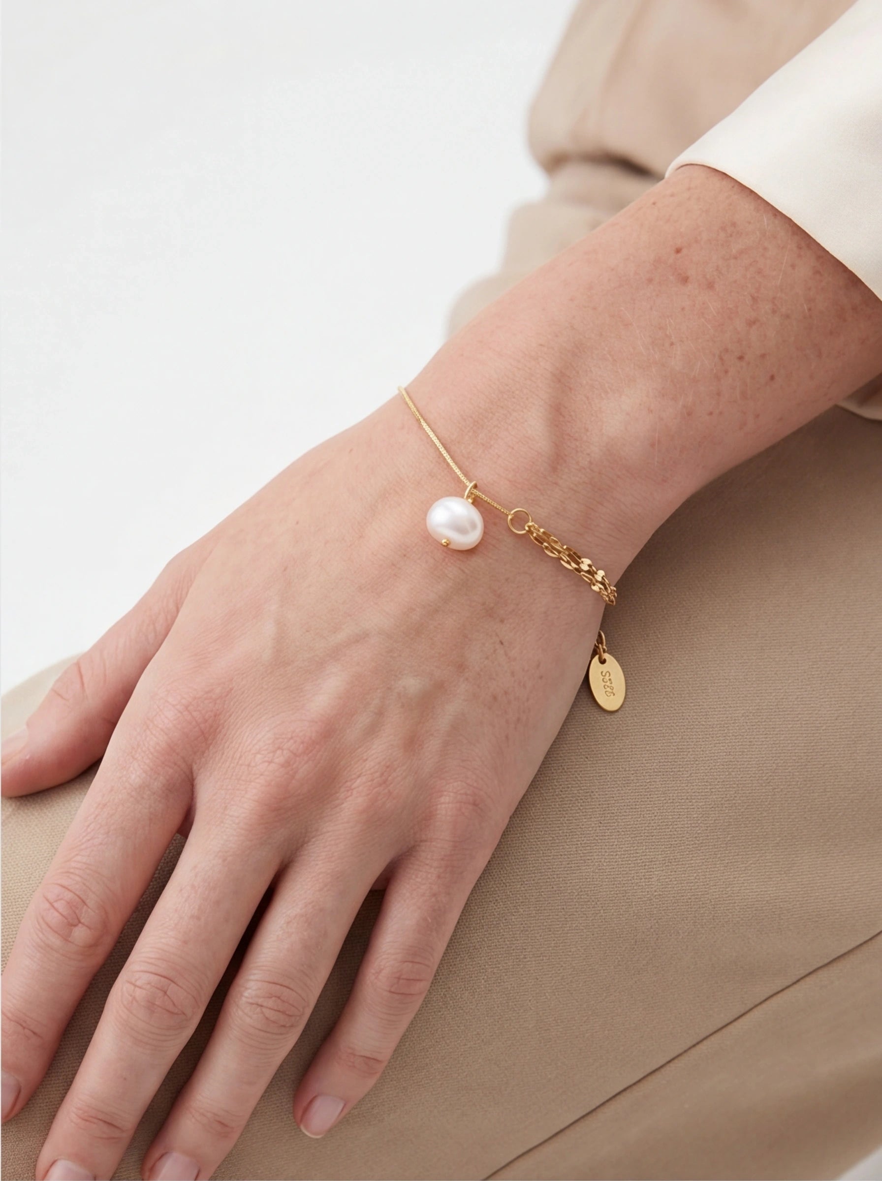 Lustre Drop – Freshwater Pearl Pendant Vermeil Bracelet